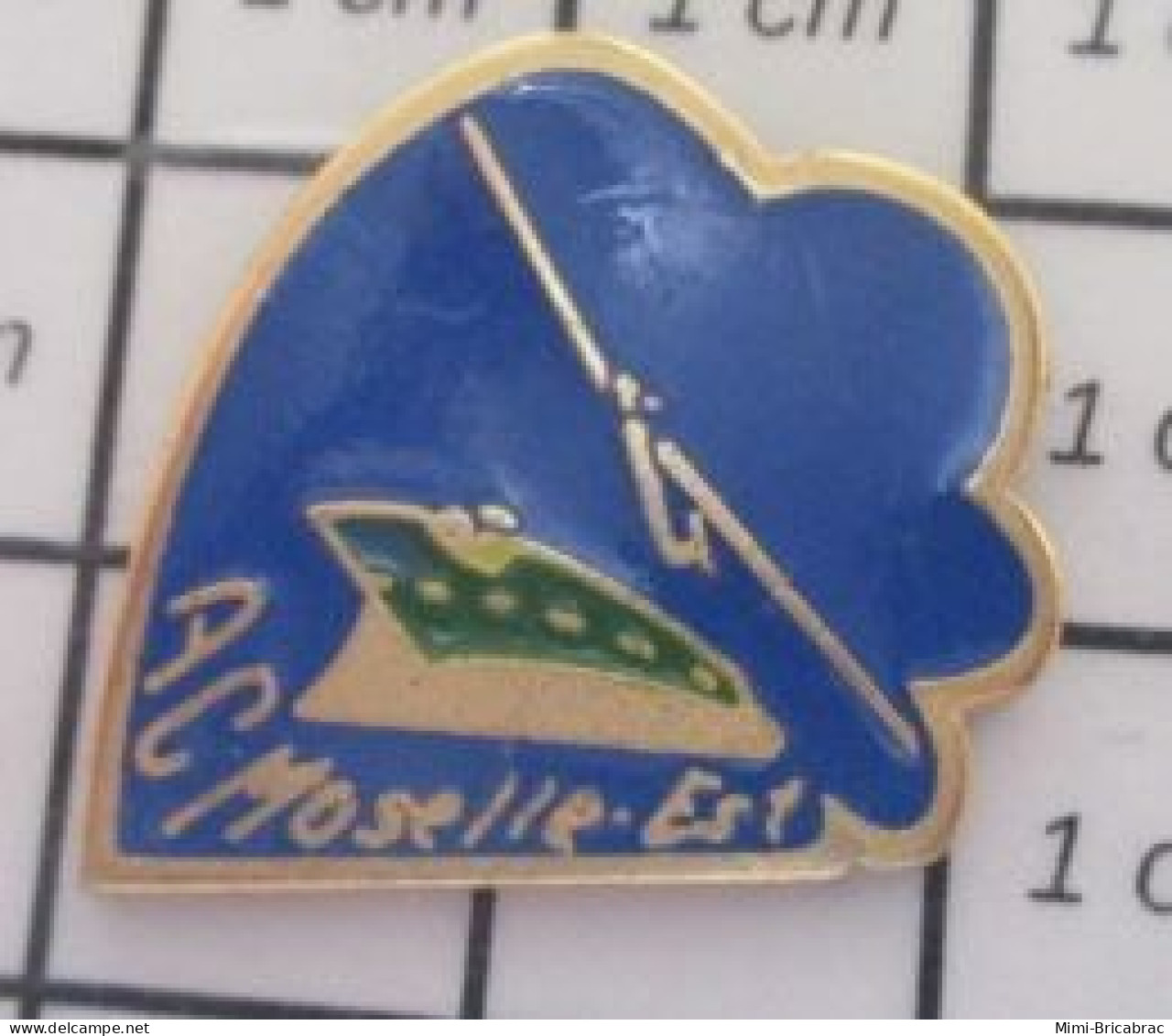 311B Pin's Pins / Beau Et Rare : AVIATION / PLANEUR AERO CLUB MOSELLE-EST - Airplanes