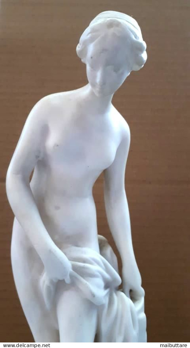 Statua Di Donna In Polvere Di Marmo. Altezza Cm. 30 Vintage In Buone Condizioni - Stone & Marble