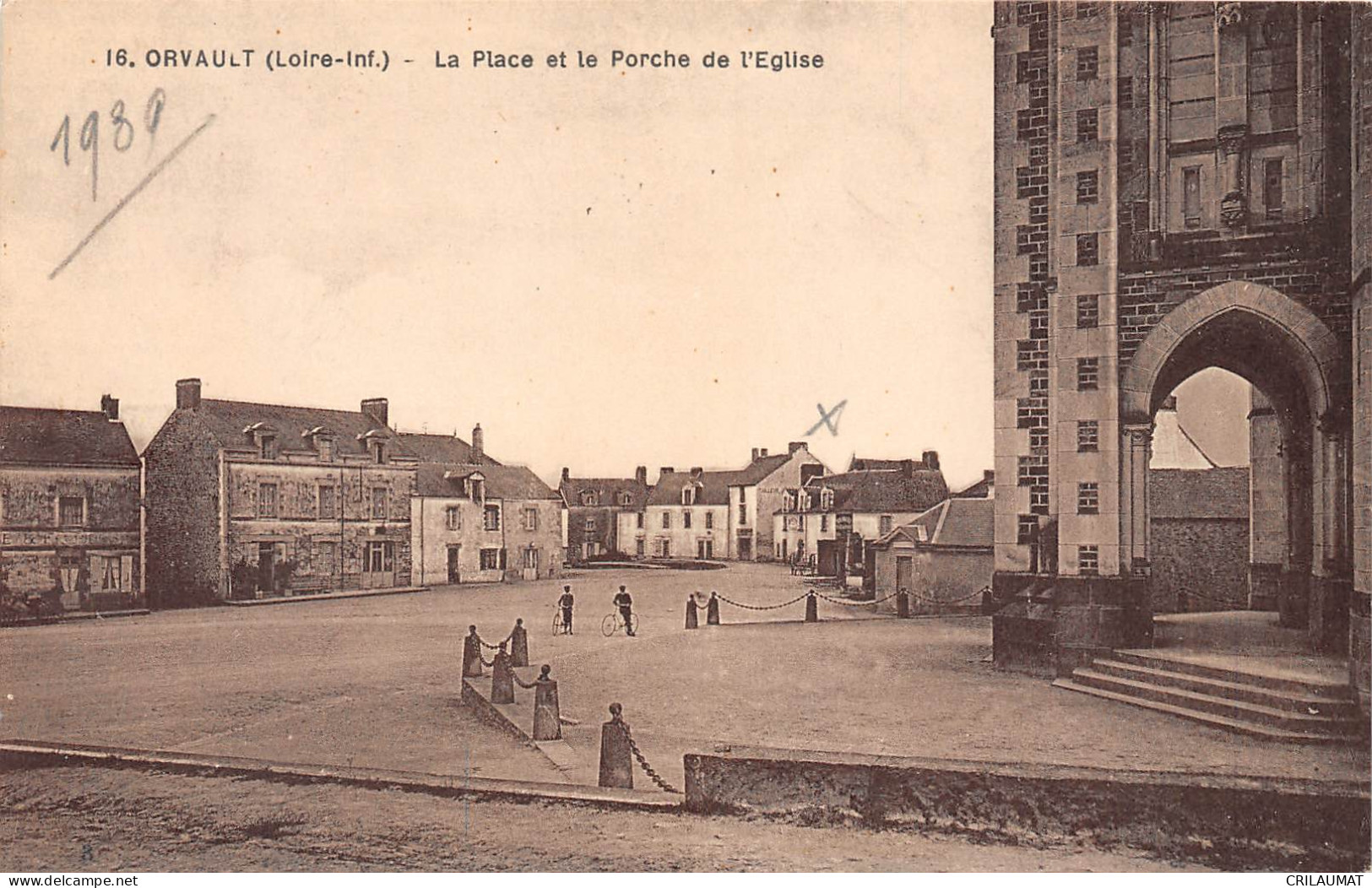 44-ORVAULT-Place Et Porche De L'Eglise-N 6006-H/0155 - Orvault