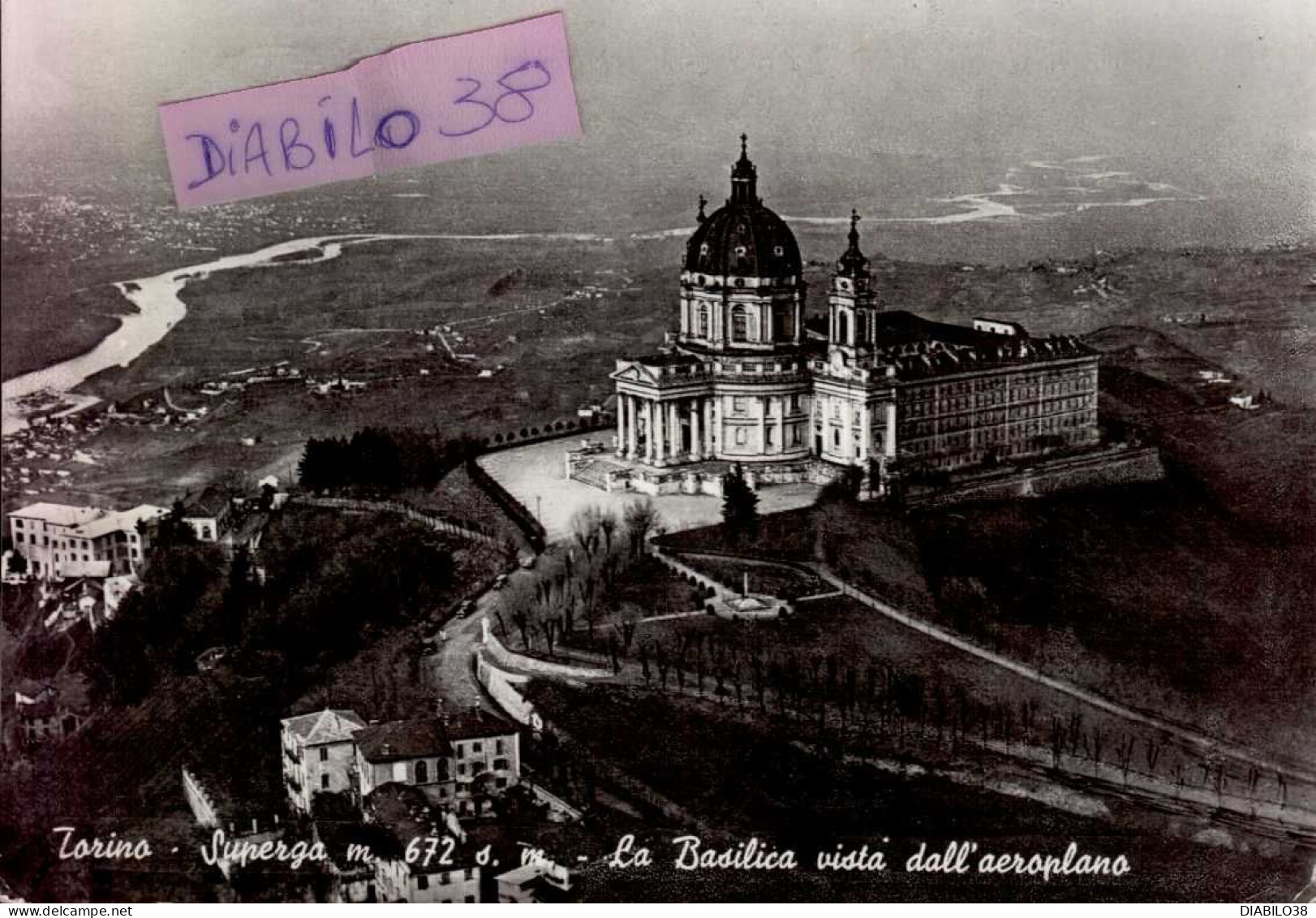 TORINO   ( ITALIE )       SUPERGA .LA BASILICA VISTA DALL' AEROPLANO - Places