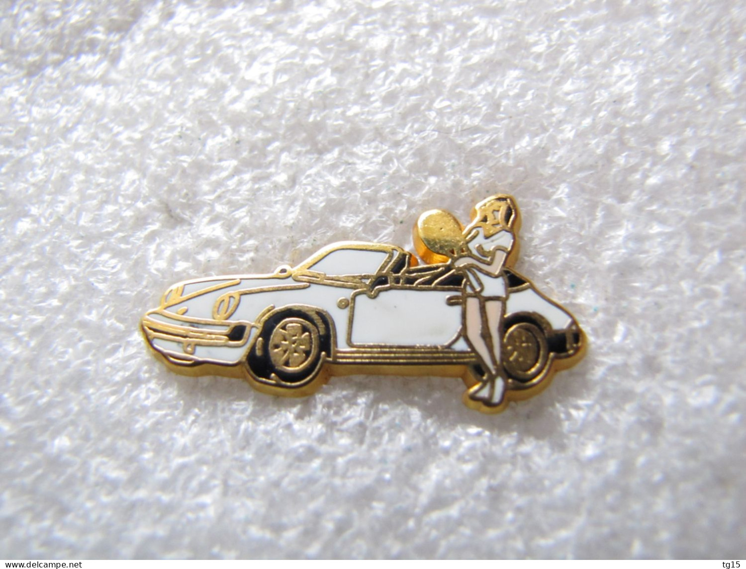 RARE  PIN'S   PORSCHE  911  CABRIOLET   PIN UP   Zamak  ATALANTE - Porsche