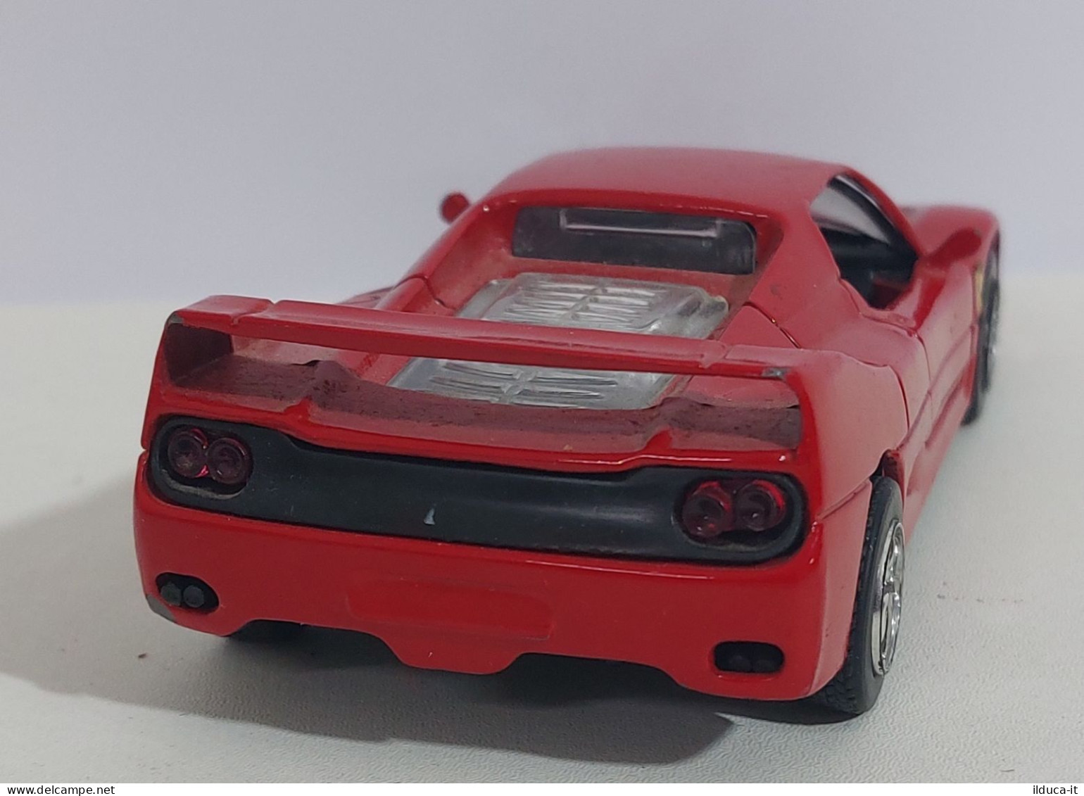 60748 NEW RAY 1/32 - Ferrari F-50 - Massstab 1:32