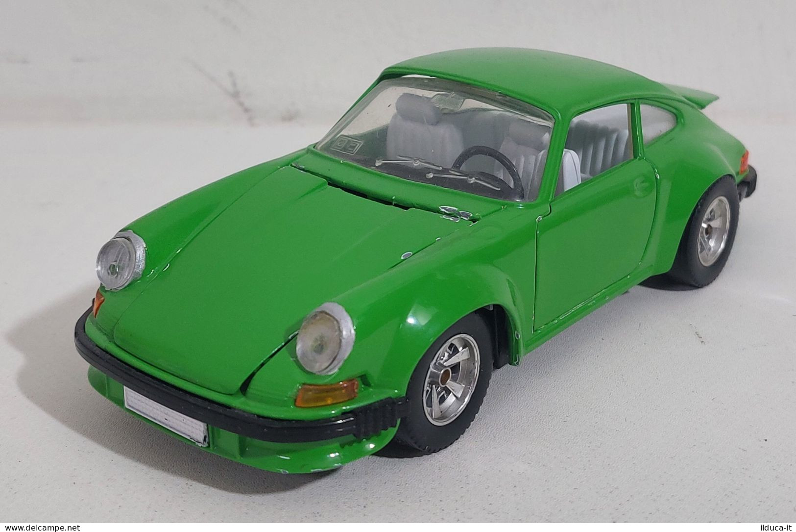 60752 BURAGO 1/24 - Porsche 911 - Verde - Burago