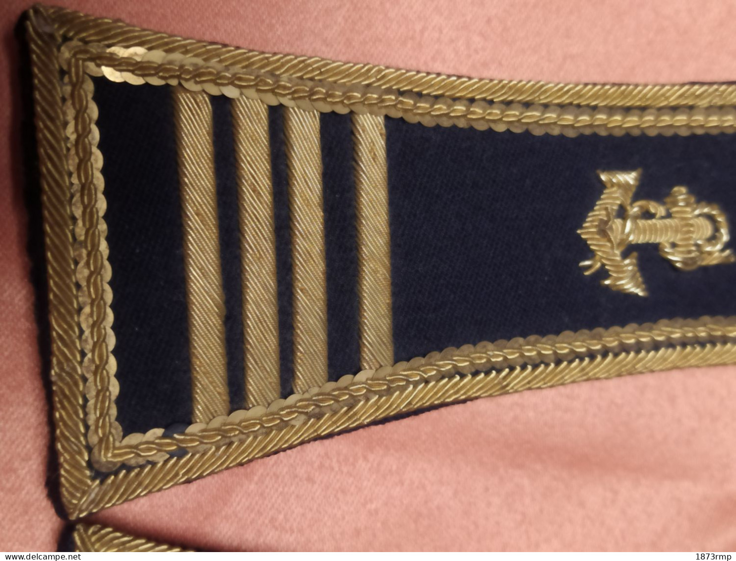 COMMANDANT TOUPES DE MARINE PAIRE D'EPAULETTES DE TENUE DE CEREMONIE, EN CANETILLE