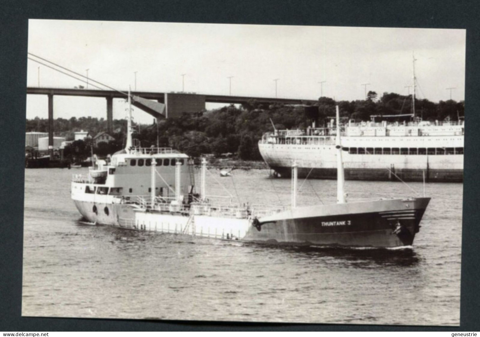 Carte-photo Du Cargo Pétrolier Suédois "Thuntank 3" Ligne Le Havre -> Granville (années 70) - Pétroliers