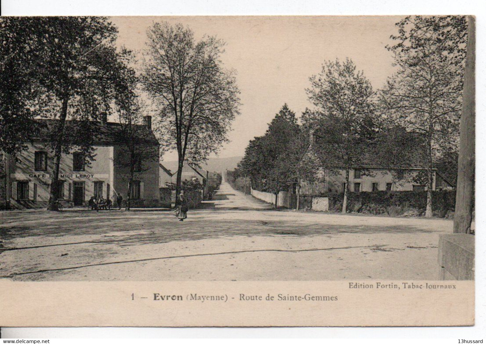 Carte Postale Ancienne Evron - Route De Sainte Gemmes - Evron