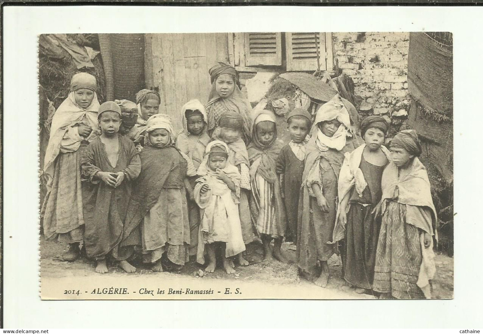 ALGERIE . ENFANTS CHEZ LES BENI RAMASSES - Children