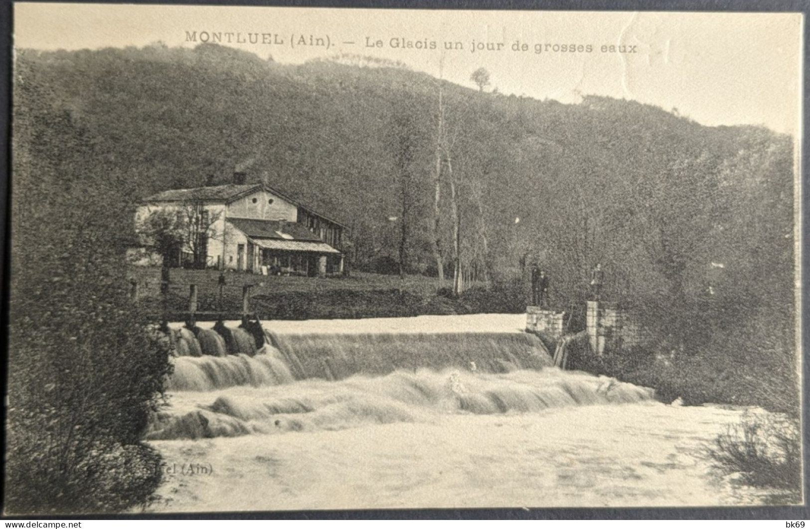 Montluel Le Glacis Un Jour De Grosses Eaux - Montluel