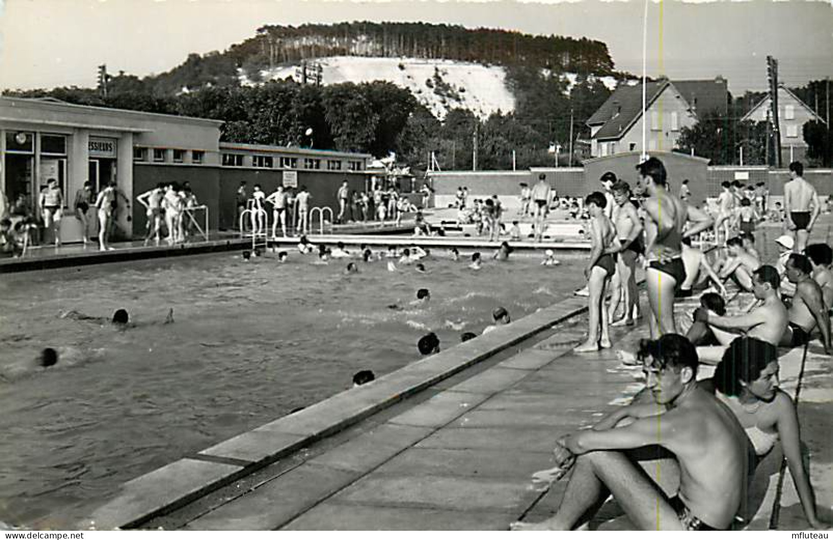 91* LA FERTE ALAIS Piscine  CPSM (petit Format)         MA82_0782 - La Ferte Alais