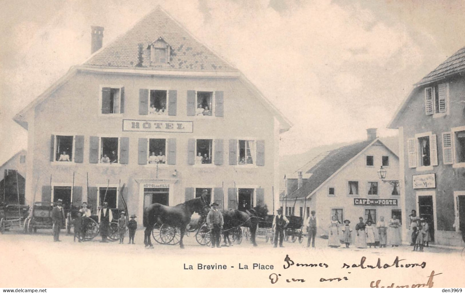 Suisse - NE - La BREVINE - La Place - Hôtel De Ville, Café De La Poste, Chevaux - Précurseur Voyagé 1902 (2 Scans) - La Brévine