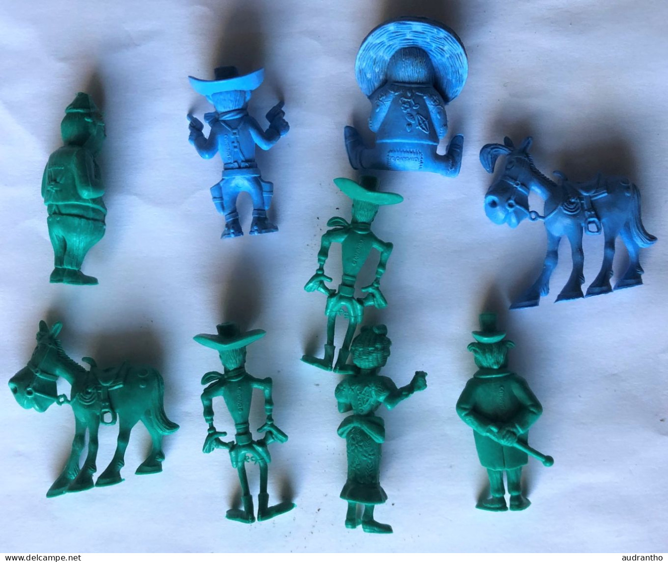 à Choisir 3 Mini Figurines En Plastique Vintage Lucky Luke Les Daltons Dargaud La Roche Aux Fées - Figurine In Plastica