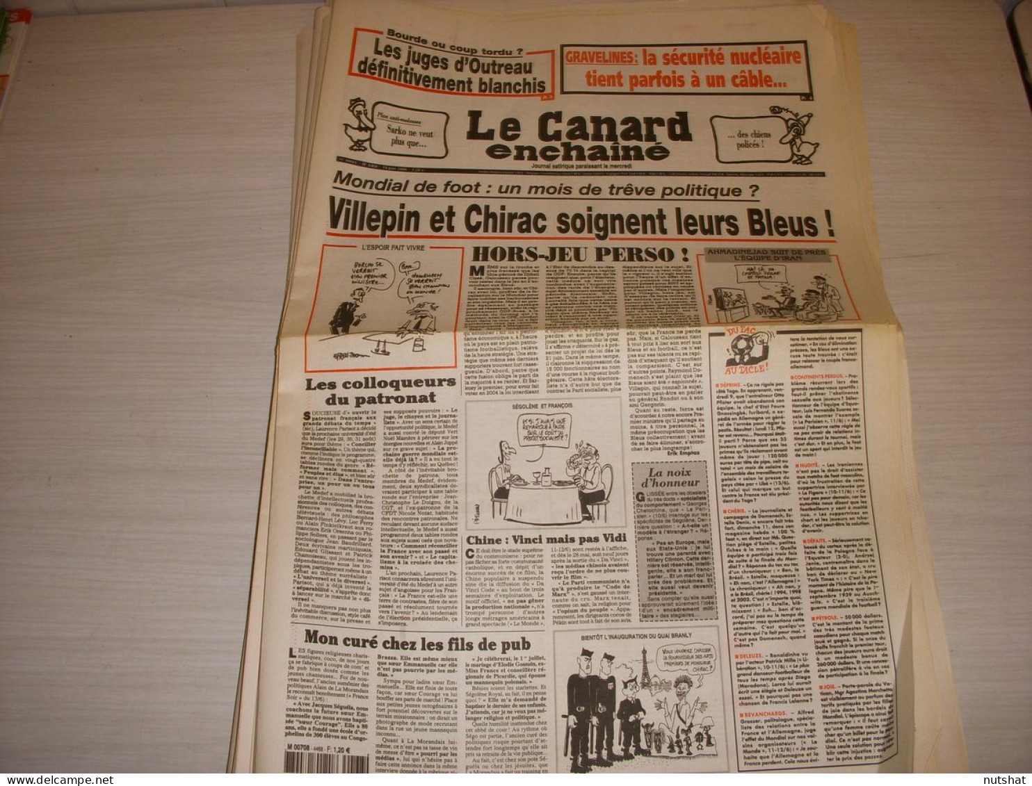 CANARD ENCHAINE 4468 14.06.2006 MONDIAL FOOTBALL Le BARBIER De SEVILLE - Politique