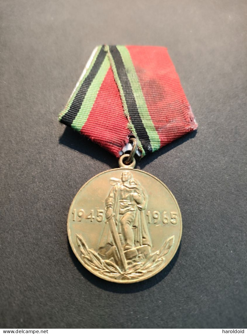 MEDAILLE RUSSE - 20 ANS DE SEVICE DANS LA GRANDE PATRIE - Russie