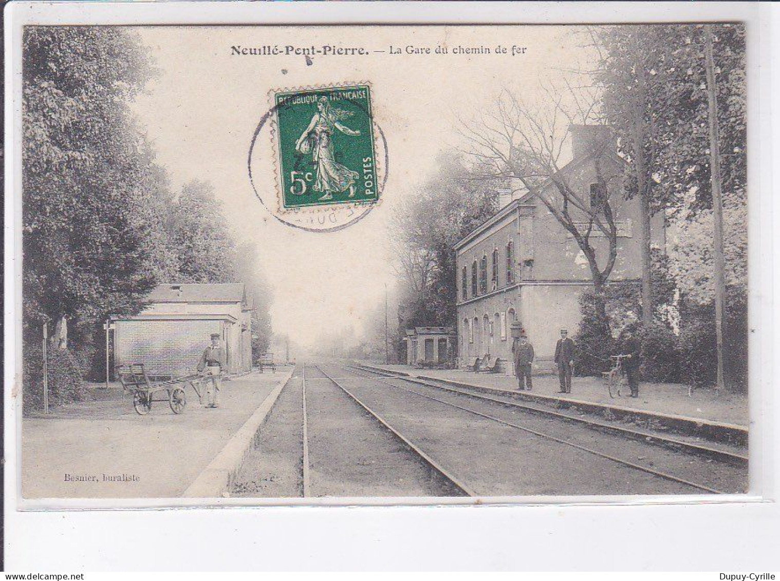 NEUILLE-PONT-PIERRE: La Gare Du Chemin De Fer - Très Bon état - Neuillé-Pont-Pierre