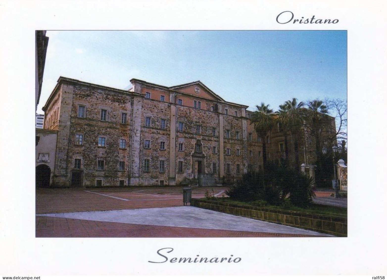 1 AK Italien / Sardegna * Die Stadt Oristano Mit Dem Erzbischöflichen Seminar Seminario Arcivescovile * - Oristano