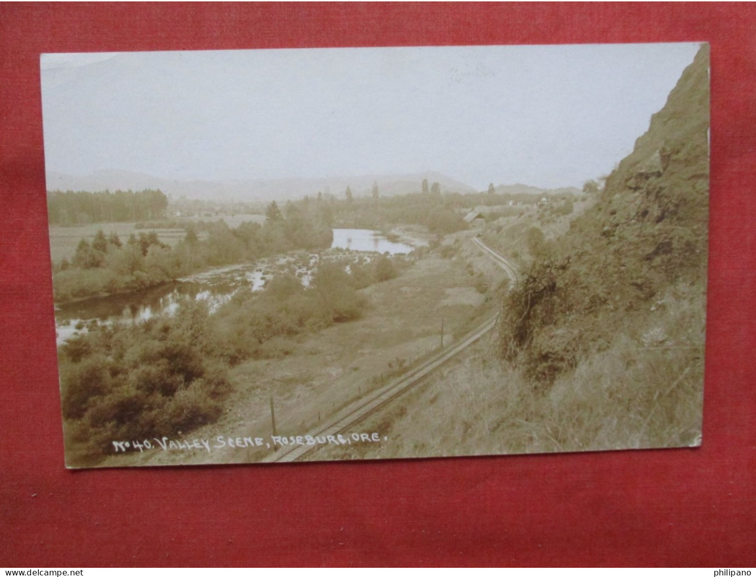 RPPC.  Valley Scene Roseburg.  Oregon >,  Ref 6391 - Andere & Zonder Classificatie