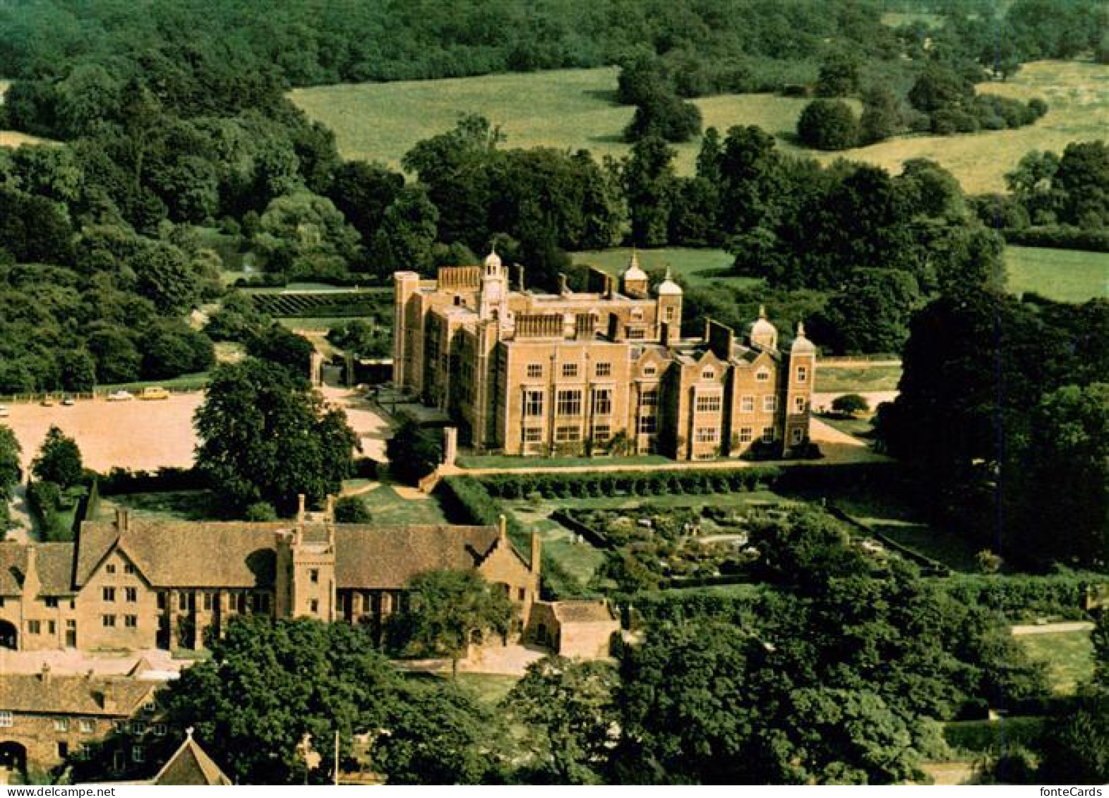 73942285 Salisbury___Wiltshire_UK The Old Palace And Hatfield House Aerial View - Autres & Non Classés