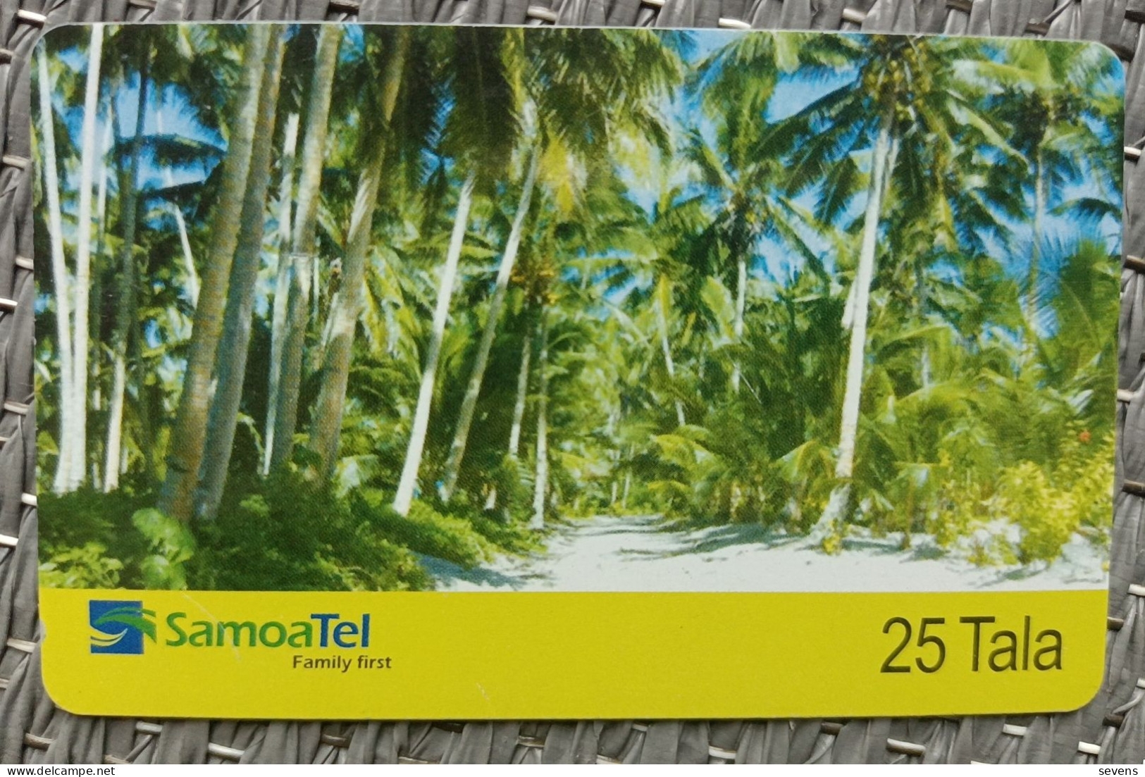 SamoaTel Family First Iductive System Phonecard, Beach Palm Trees (Feb 2003),with Bend,damaged - Samoa