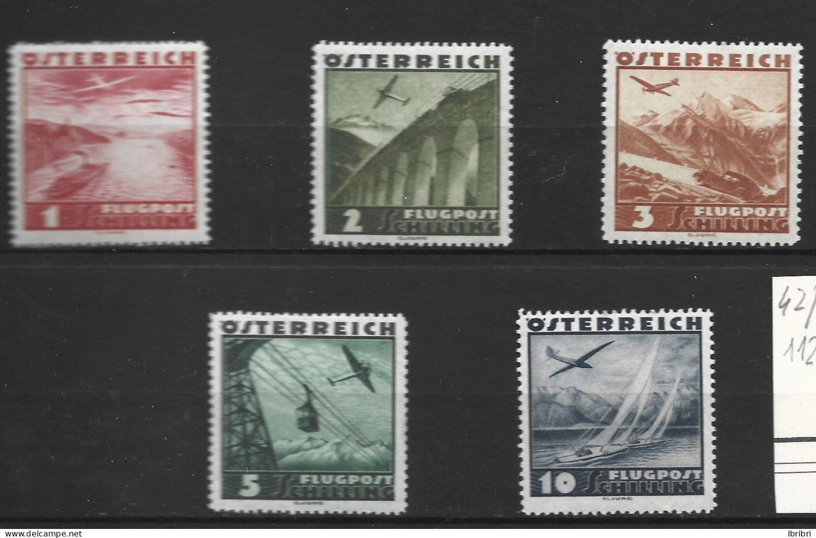 AUTRICHE N° 42/46 AVION SURVOLANT DES PAYSAGES NEUF AVEC CHARNIERE PROPRES - Unused Stamps