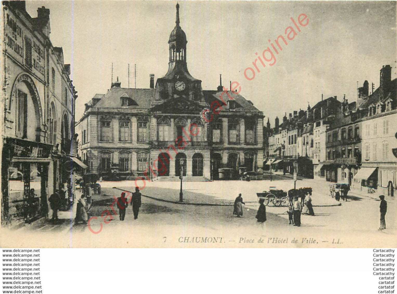 52.  CHAUMONT .  Place De L'Hôtel De Ville . - Chaumont