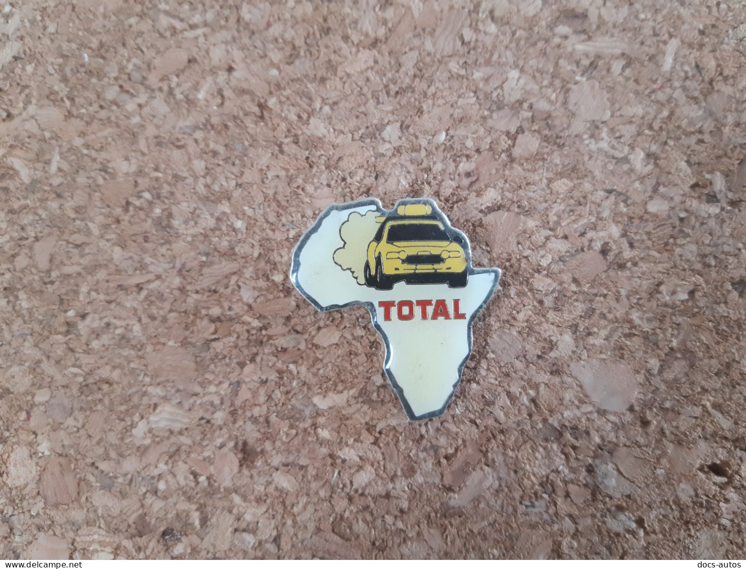 Pin's Total - Rallye Paris-Dakar - Fuels