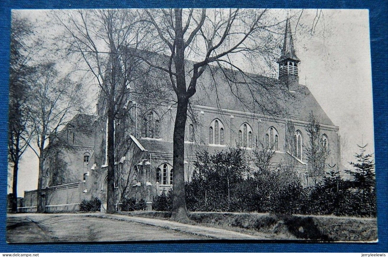 WEZEMBEEK-OPPEM   - Kerk En Klooster Der P. Passionisten  - Eglise Et Couvent Des PP. Passionistes - Wezembeek-Oppem