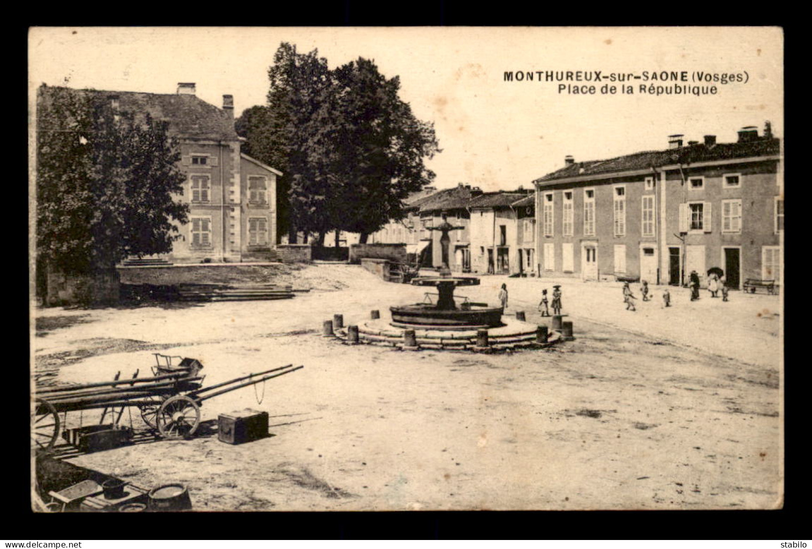 88 - MONTHUREUX-SUR-SAONE - PLACE DE LA REPUBLIQUE - Monthureux Sur Saone