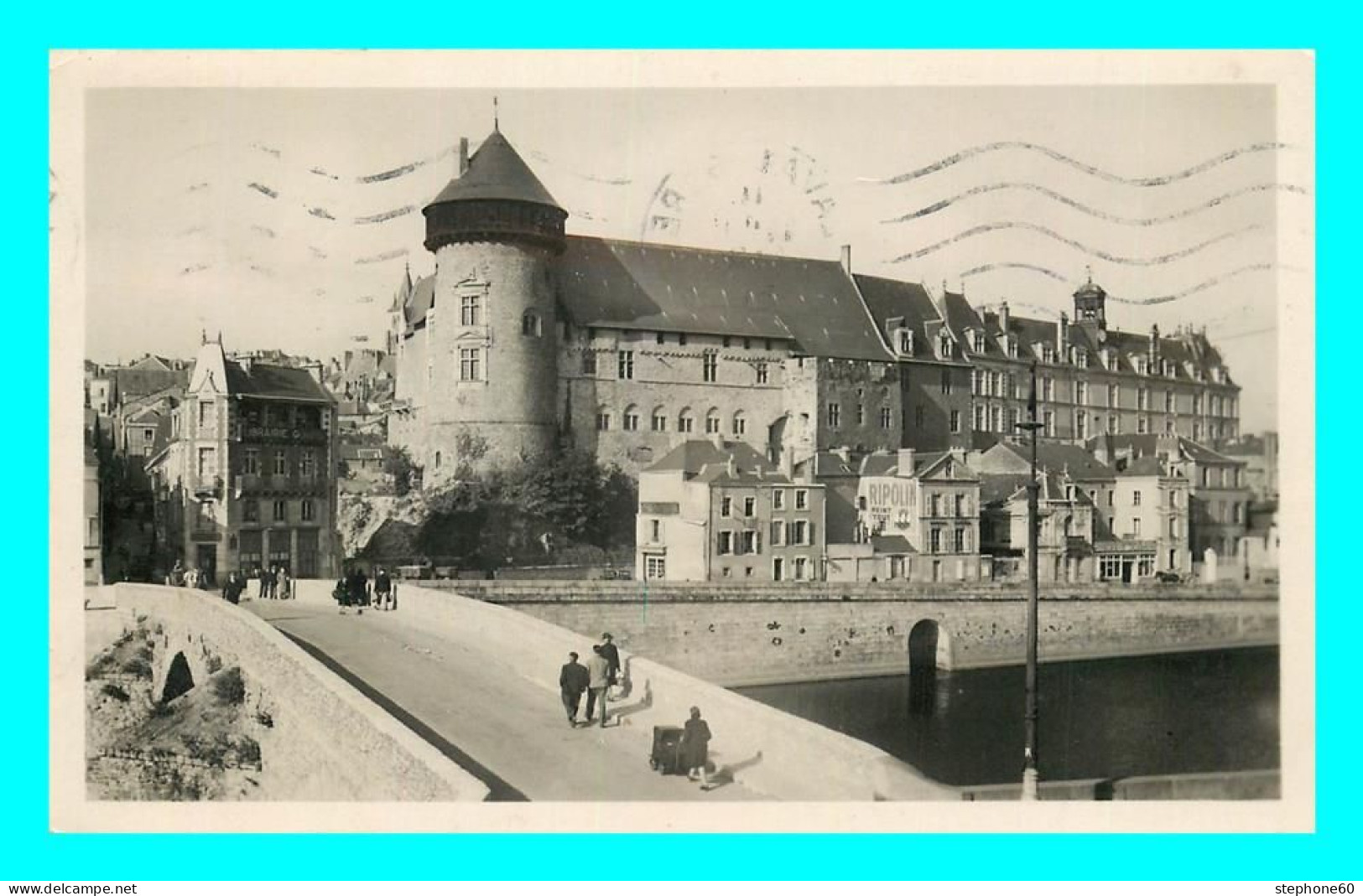 A810 / 387 38 - LAVAL Chateau Et Le Pont Vieux - Laval