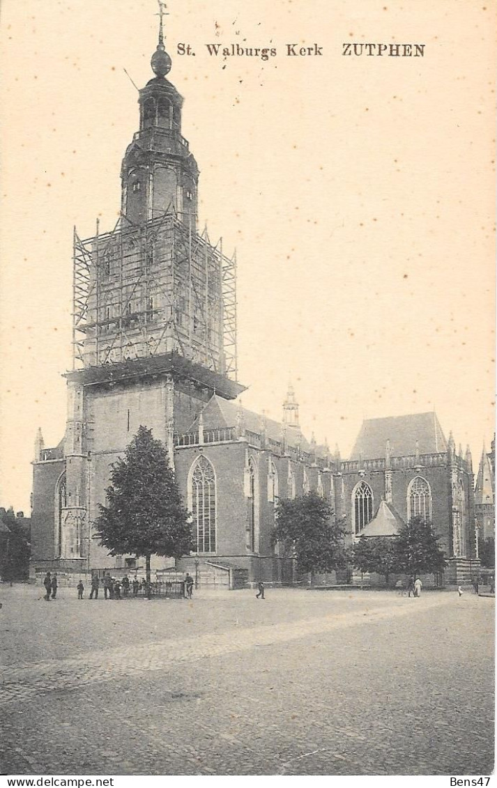 Zutphen St. Walburgs Kerk Ongelopen - Zutphen