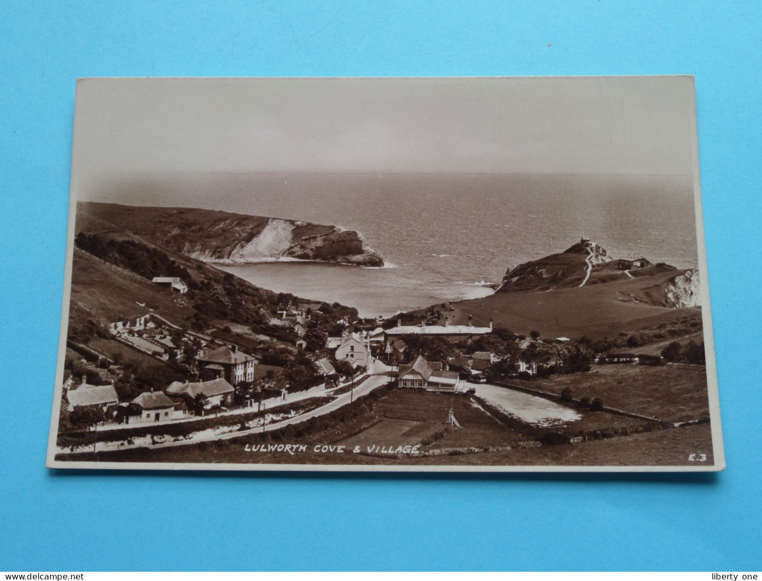 LULWORTH COVE & VILLAGE ( Edit. Wade's Sunny South ) Anno 1964 ( See/voir Scans ) ! - Andere & Zonder Classificatie