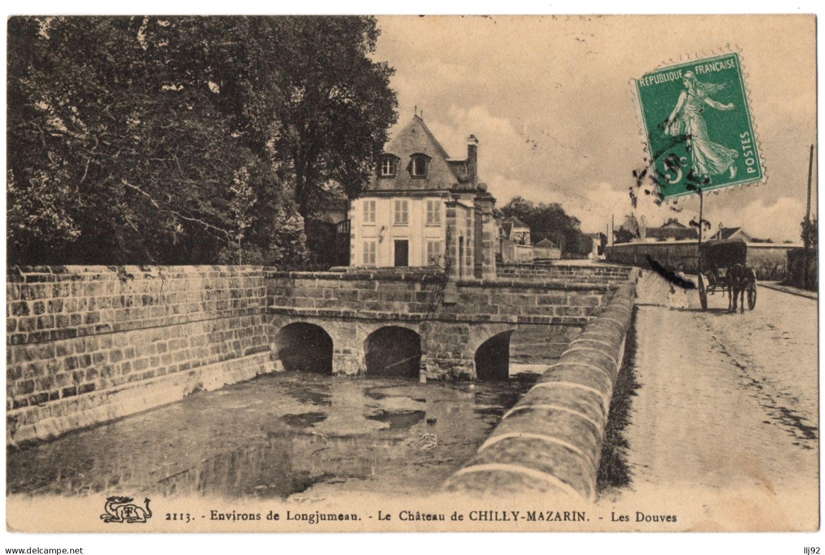 CPA 91 - CHILLY MAZARIN (Essonne) - 2113. Le Château De Chilly-Mazarin. Les Douves - Chilly Mazarin