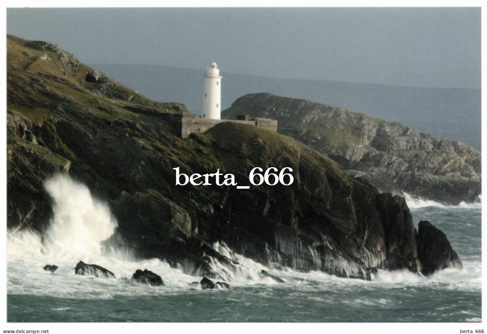 Ireland Lighthouse * Ardnakinna Bere Island Co. Cork - Lighthouses