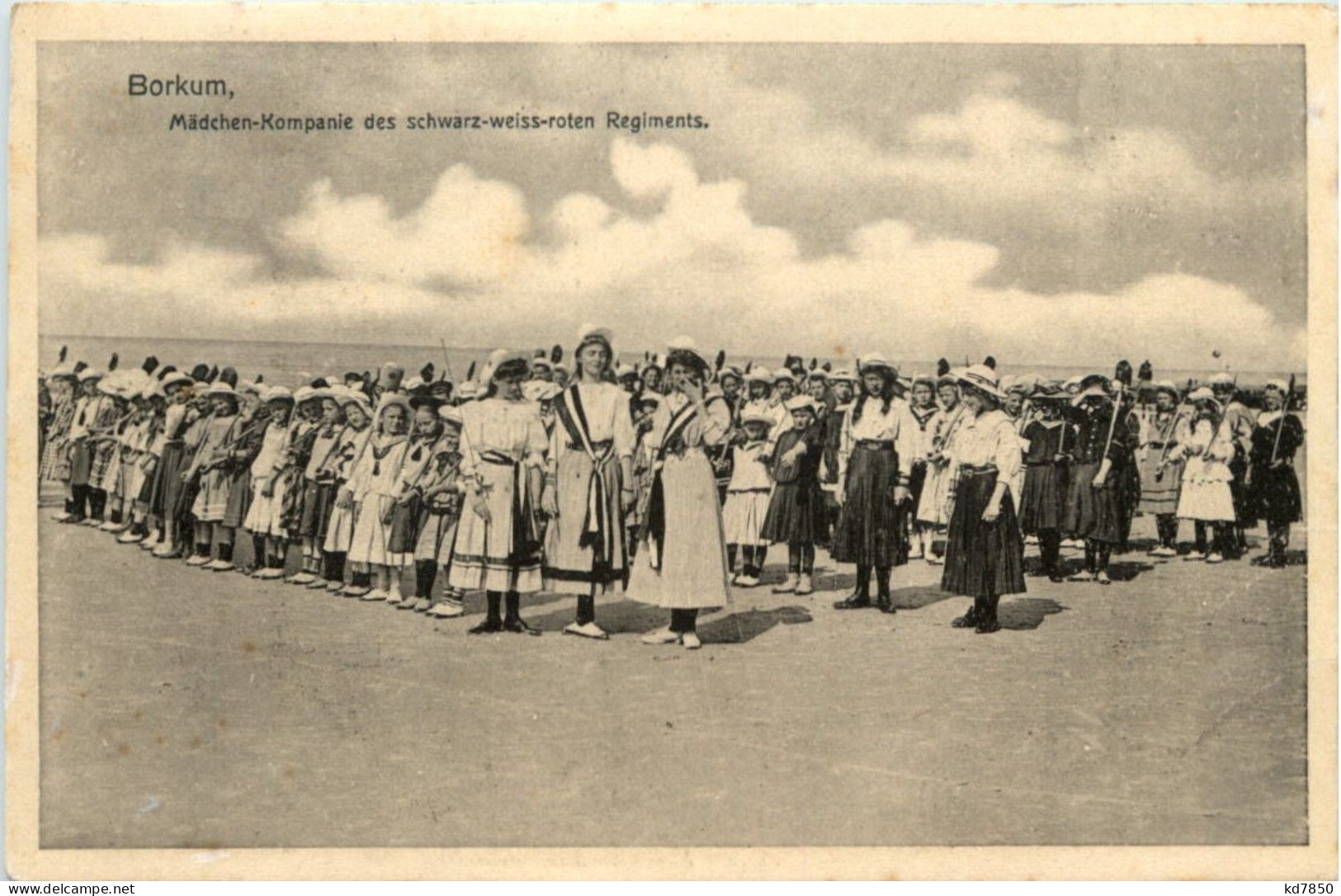 Borkum - Mädchen Kompanie Des Schwarz Weiss Roten Regiments - Feldpost - Borkum