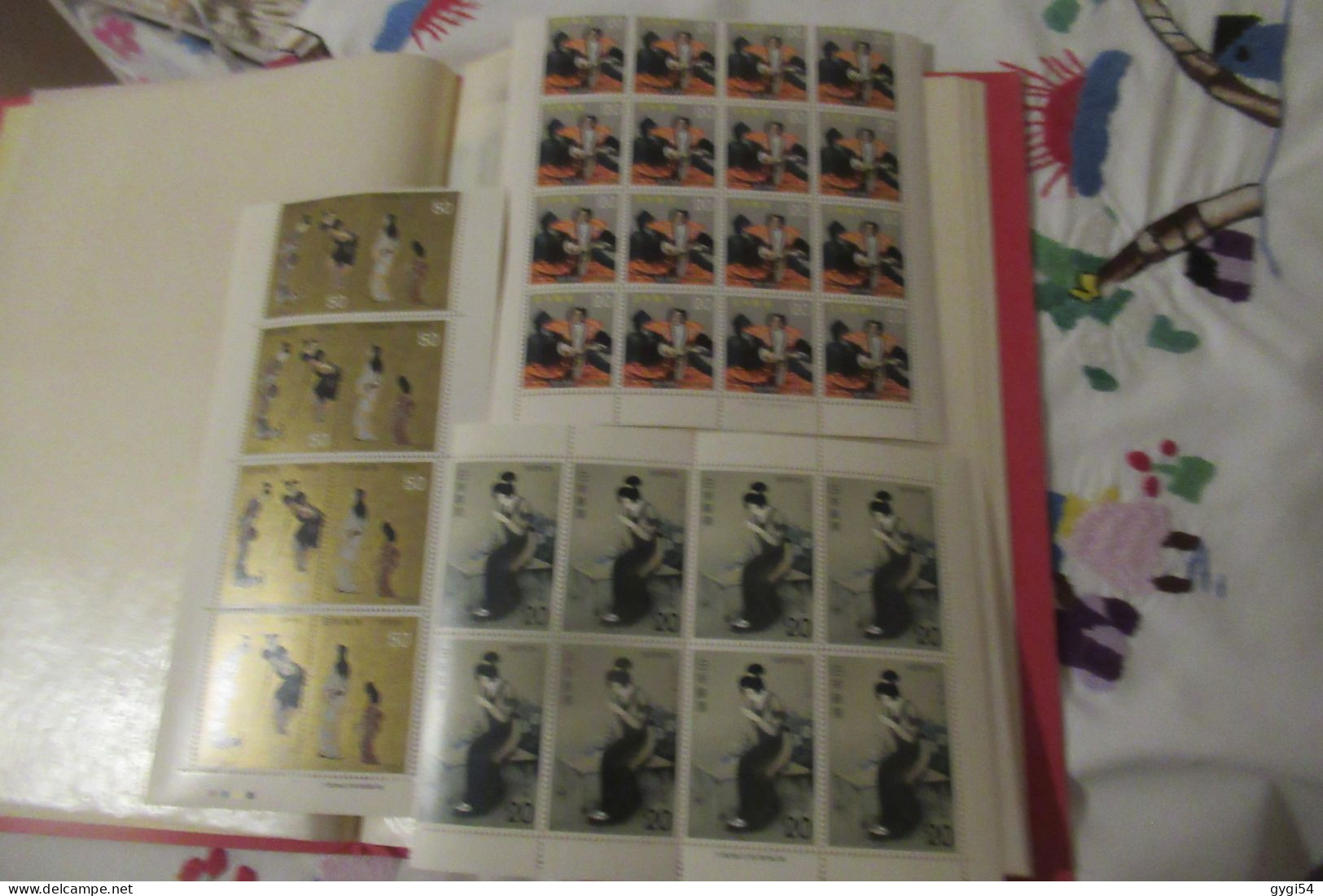 JAPON LOT DE TIMBRES NEUFS ** MNH