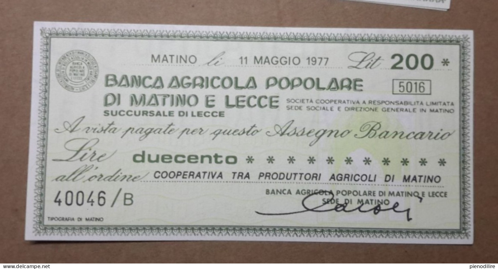 BANCA AGRICOLA POPOLARE DI MATINO E LECCE, 200 Lire 11.05.1977 Ass. Prov. Commercianti (A1.54) - [10] Chèques