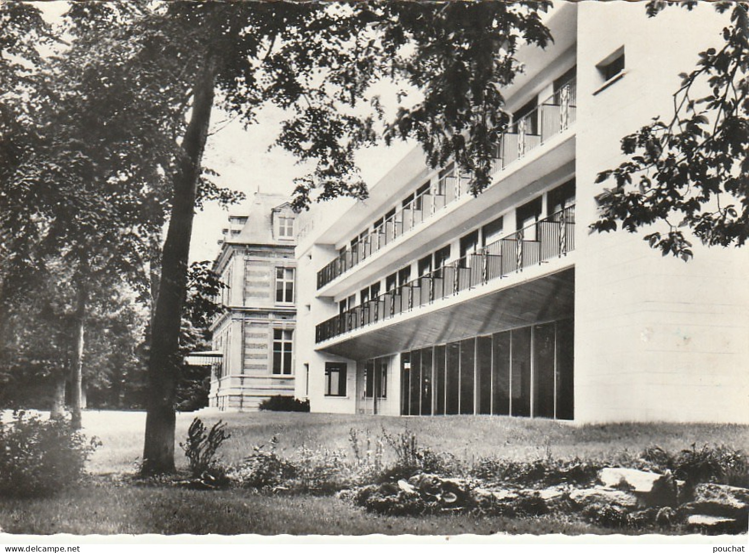 GU 3 -(60) CHANTILLY  -  MAISON DE CONVALESCENCE FONDATION DE ROTSCHILD - JARDIN DE ROCAILLE -  2 SCANS - Chantilly