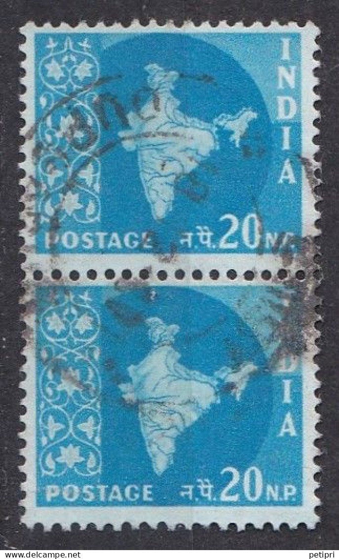 Inde  - 1950  1959 -  République -  Y&T N ° 79  Paire  Oblitérée - Gebruikt