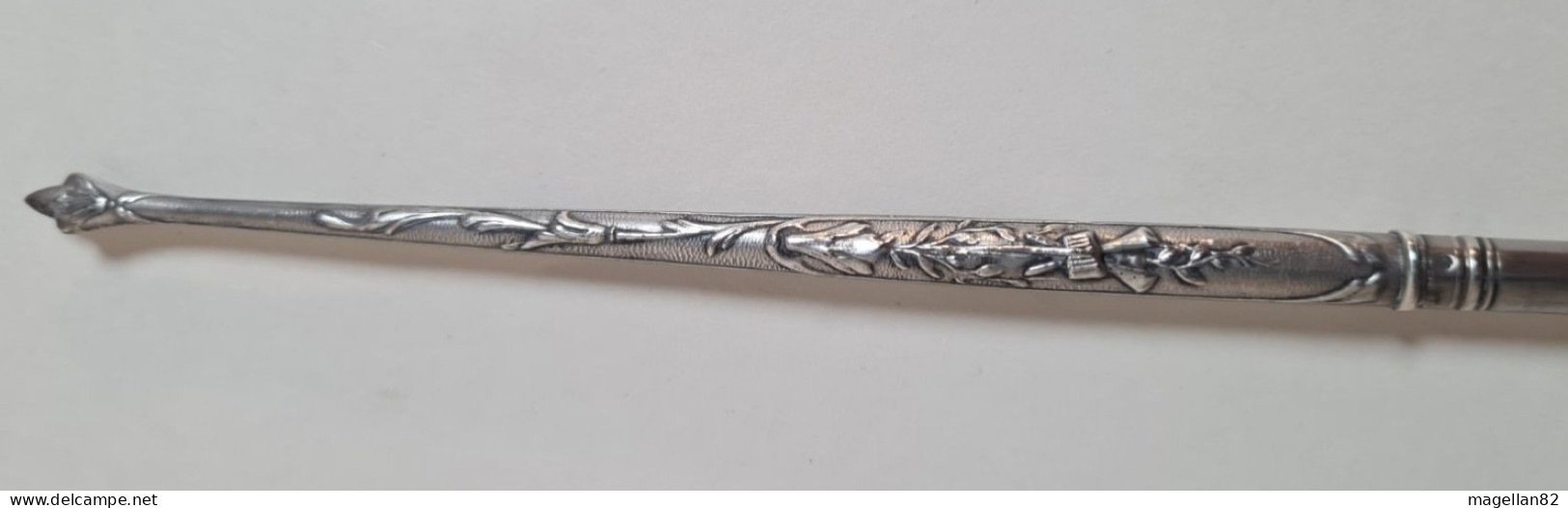 Ancien Porte-plume En Argent. Poinçon Au Sanglier. - Pens