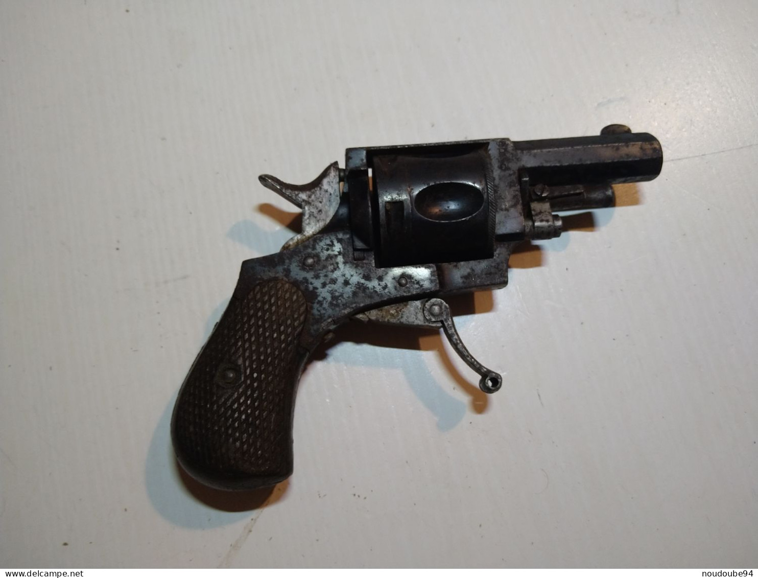 Ancien Revolver Militaria A Restaurer Arme - Decotatieve Wapens