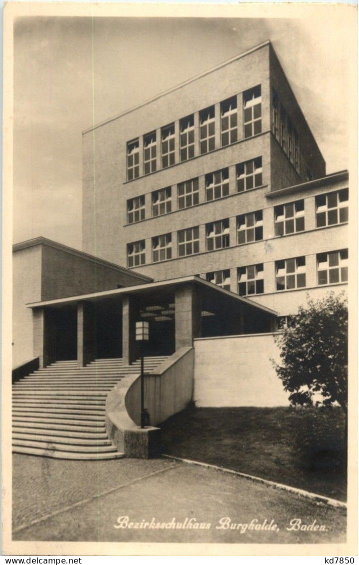 Baden - Bezirksschulhaus Burghalde - Baden