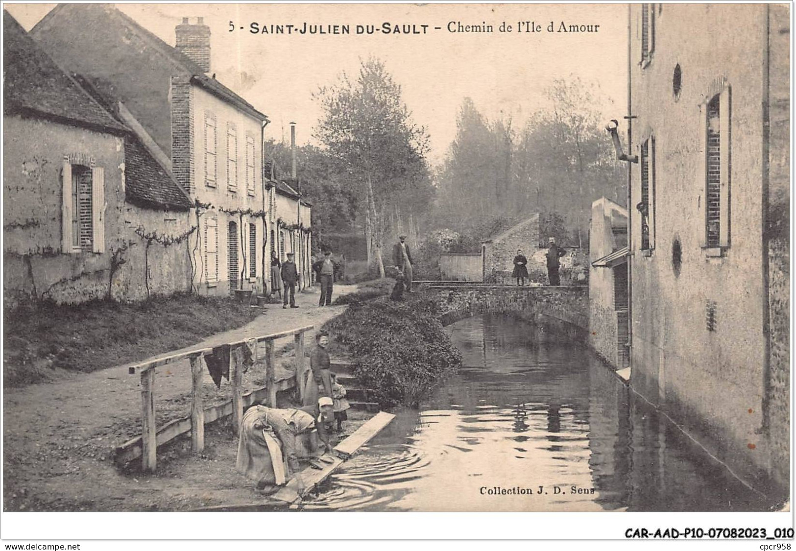 CAR-AADP10-89-0817 - SAINT JULIEN DU SAULT - Chemin De L'ile D'amour - Lavandieres - Saint Julien Du Sault