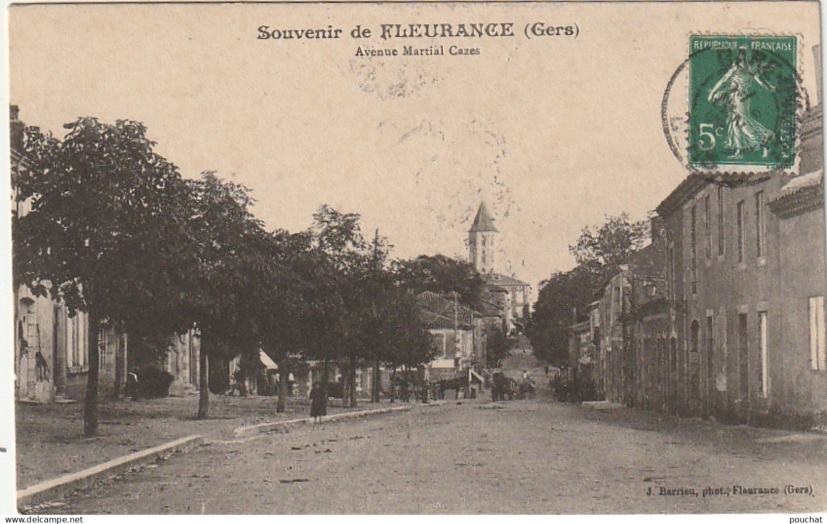 MO 25-(32)   SOUVENIR DE FLEURANCE - AVENUE MARTIAL CAZES - ANIMATION - 2 SCANS - Fleurance