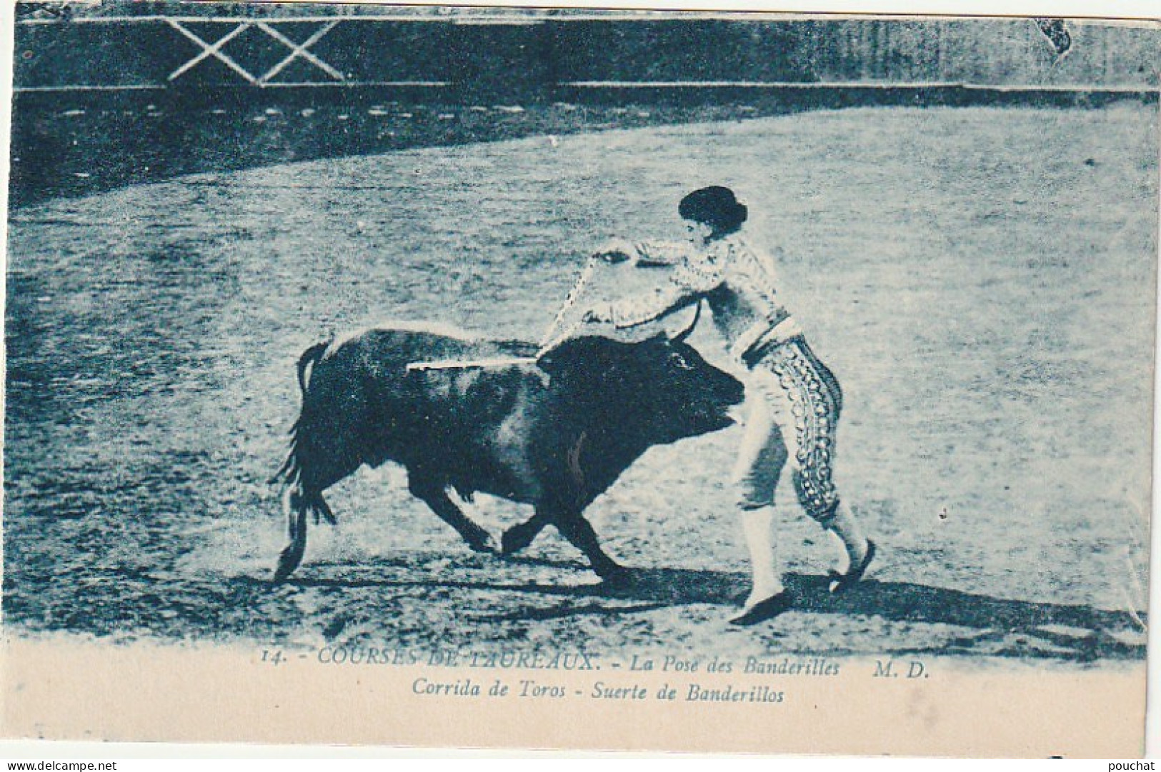 NE 22-  CORRIDA DE TOROS - SUERTE DE BANDERILLOS - LA POSE DES BANDERILLES - 2 SCANS - Corrida