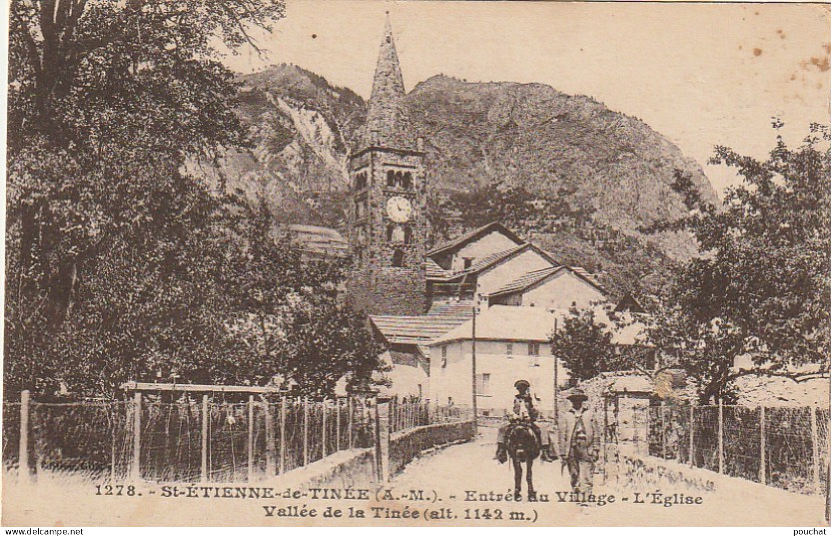 OP 9- (06) SAINT ETIENNE DE TINEE - ENTREE DU VILLAGE - L' EGLISE - ENFANT SUR ANE - 2 SCANS - Saint-Etienne-de-Tinée