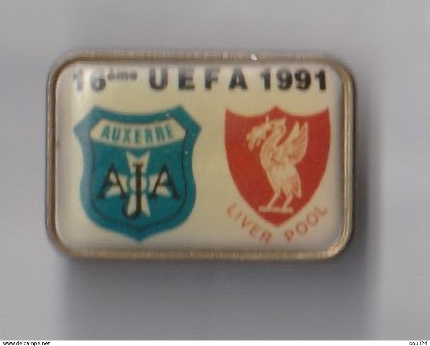 PIN'S THEME FOOTBALL MATCH COUPE EUROPE  AUXERRE  LIVERPOOL - Football