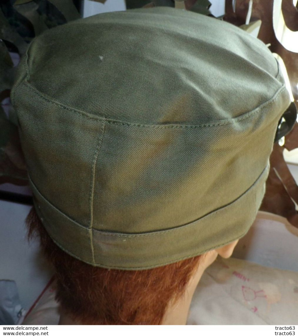 ARMEE AMERICAINE U.S : CASQUETTE AVEC TISSU PROTECTION DES OREILLES  , TAILLE 7  SOIT TAILLE FRANCAISE 56  , BON ETAT VO - Casques & Coiffures