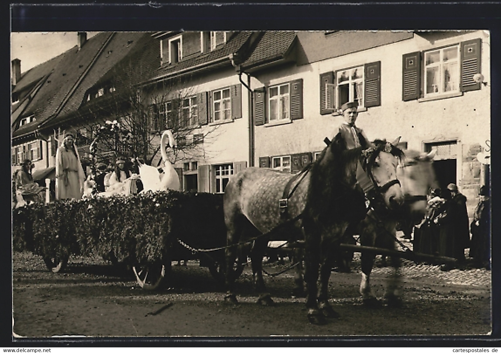 Foto-AK Bräunlingen, Fasnet 1927, Festwagen Auf Der Strasse  - Carnaval