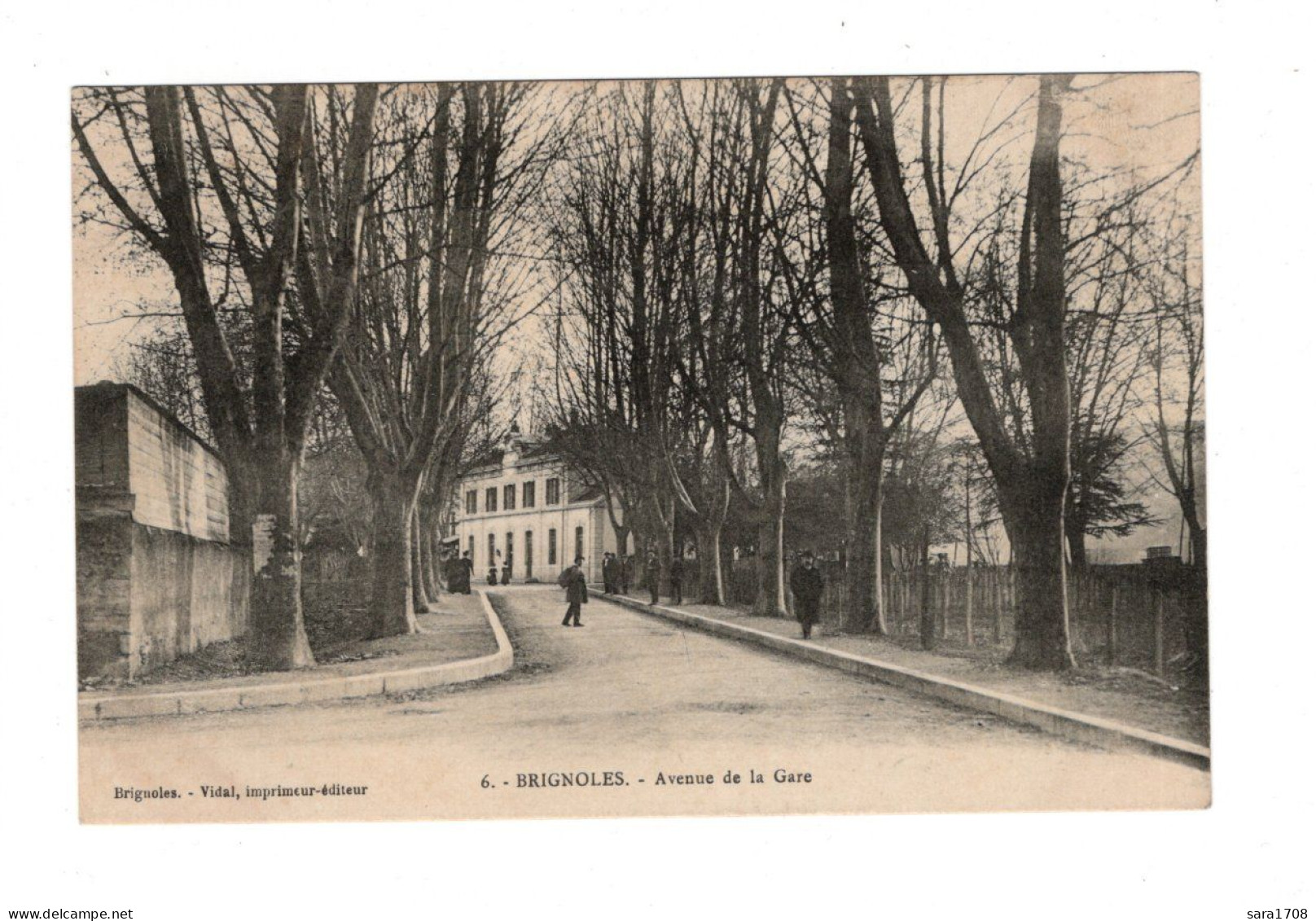 83 BRIGNOLES, Avenue De La Gare. ( VOIR SCAN ). - Brignoles