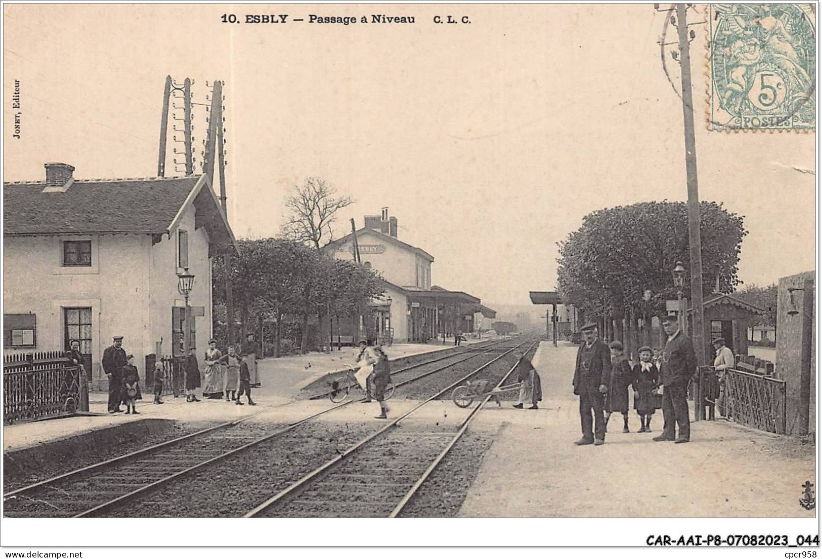 CAR-AAIP8-77-0689 - ESBLY - Passage à Niveau  - Esbly