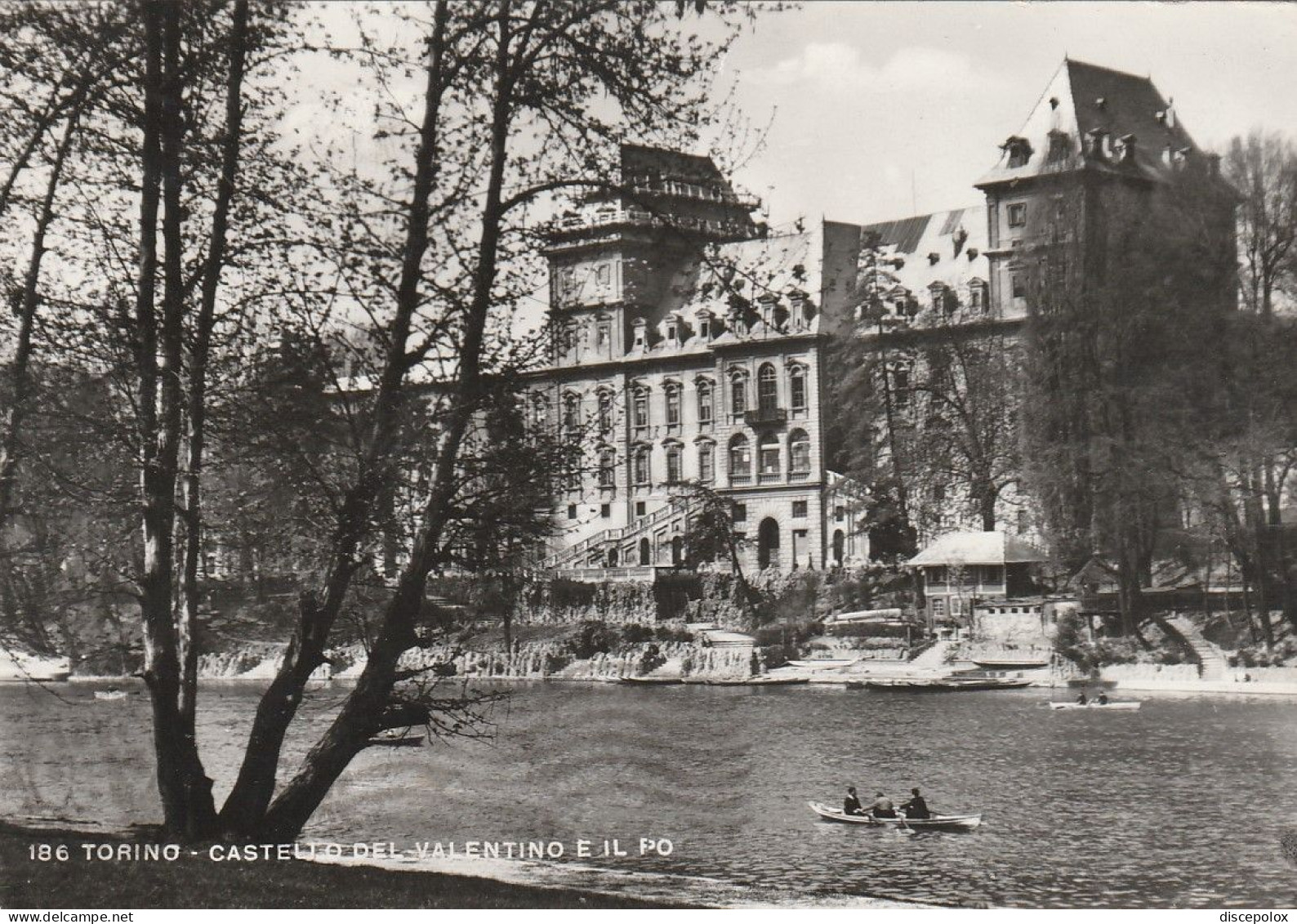 AD139 Torino - Castello Del Valentino E Fiume Po - Barche Boats Bateaux / Viaggiata 1971 - Castello Del Valentino